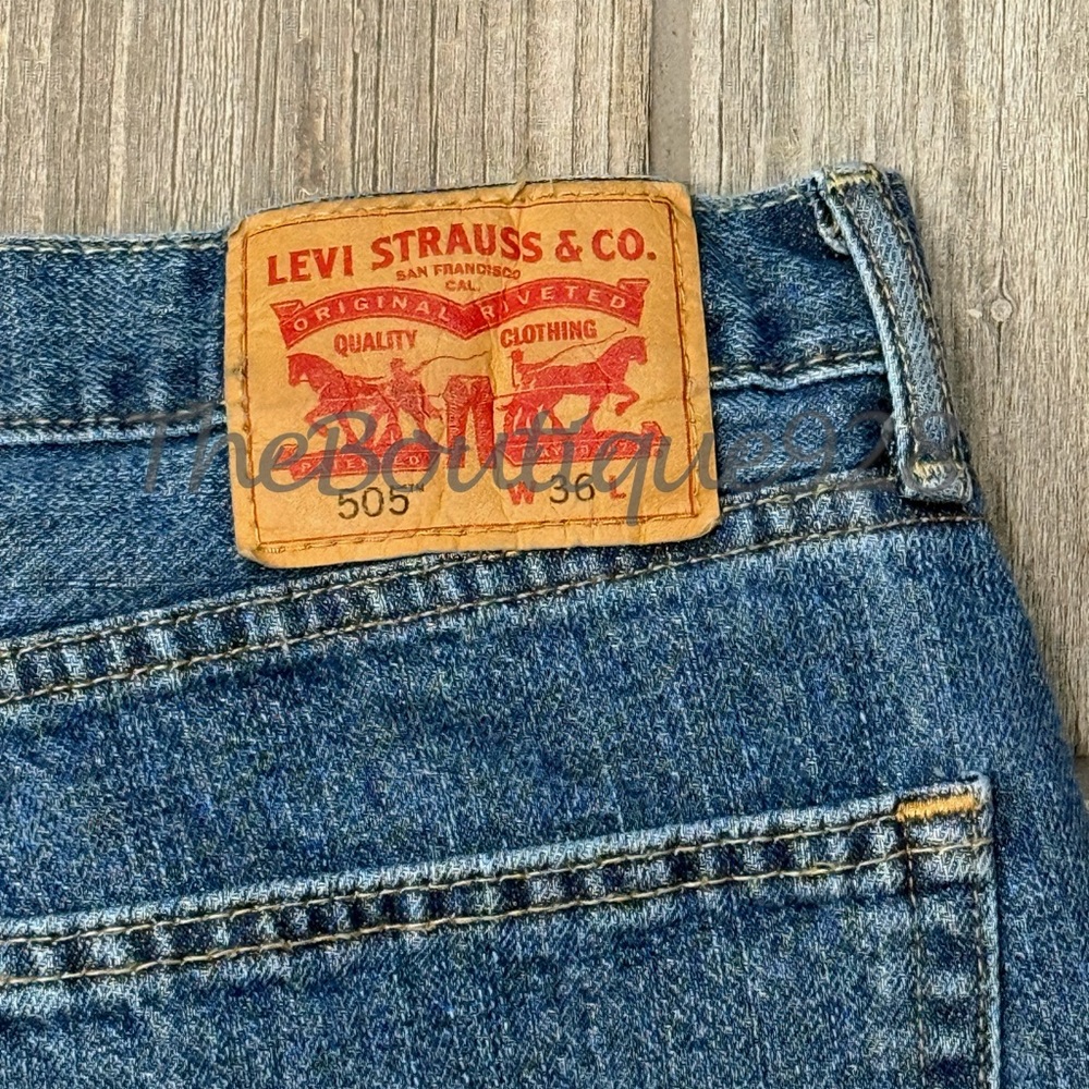 Levi’s 505 Denim Jean Shorts Jorts 36 - Picture 4 of 4